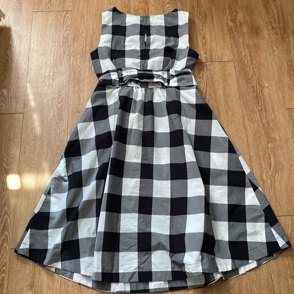 Ann Taylor Black& White Checkered Pattern A-line Dress. Size-Medium - Picture 3 of 5
